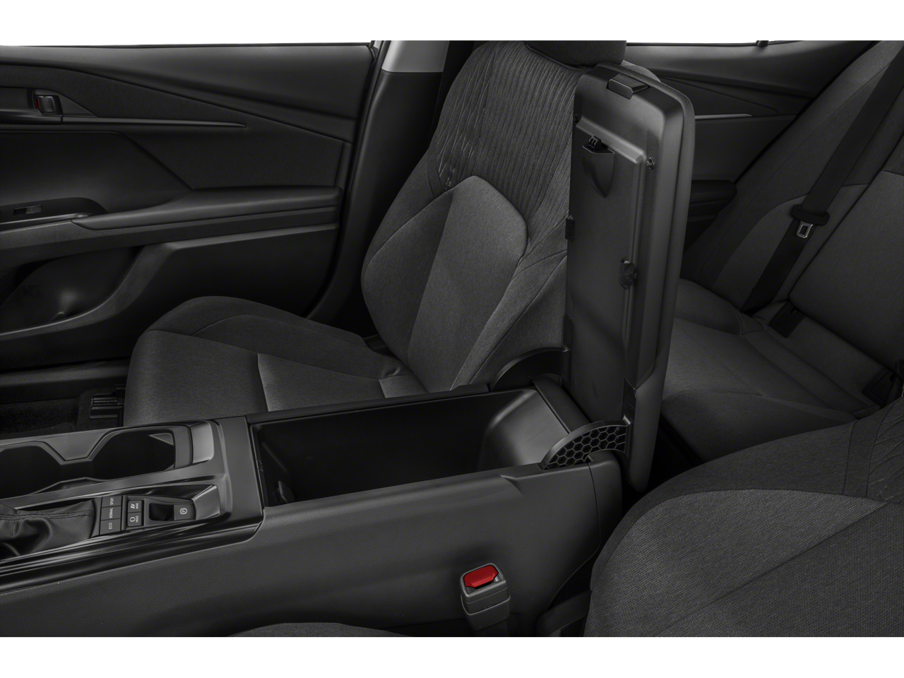 2026 Toyota Camry LE - Photo 10